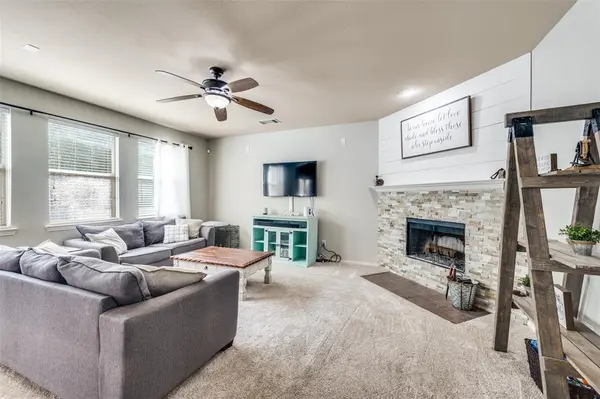 9812 Marthas Vineyard Circle, Providence Village, TX 76227