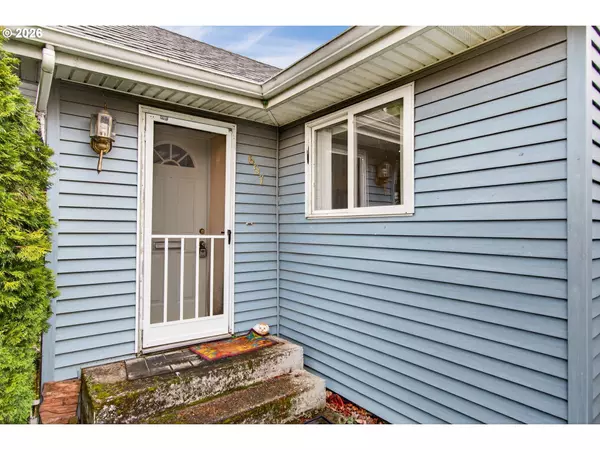 Longview, WA 98632,657 17TH AVE