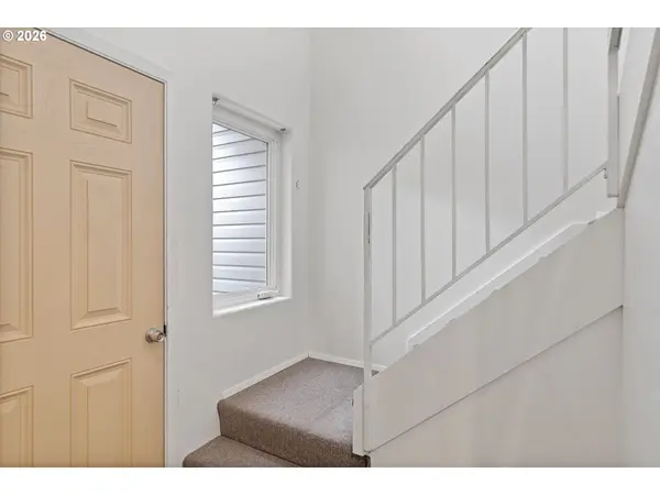 1945 NE 7TH DR, Lincoln City, OR 97367