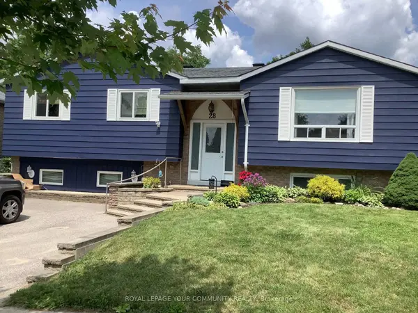 28 Indian Arrow RD, Barrie, ON L4M 5H3