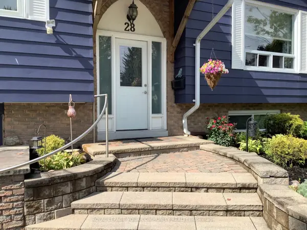 28 Indian Arrow RD, Barrie, ON L4M 5H3