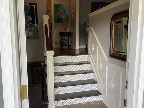 28 Indian Arrow RD, Barrie, ON L4M 5H3