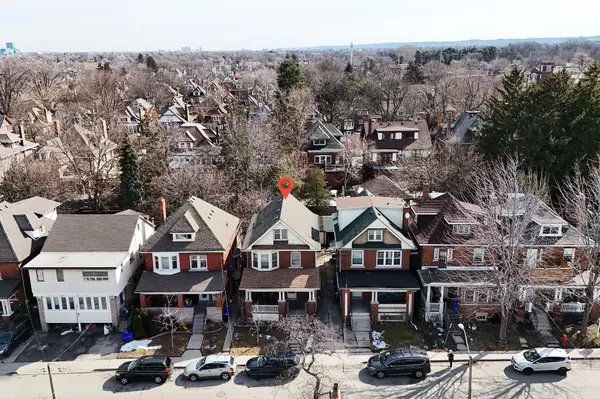 107 Spadina AVE E, Hamilton, ON L8M 2X4