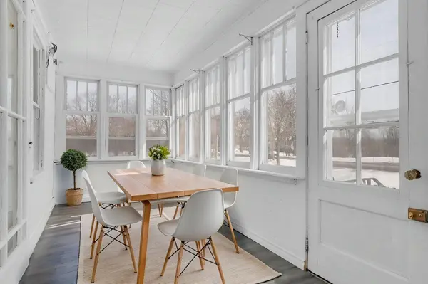 1172 Salem RD, Prince Edward County, ON K0K 1T0