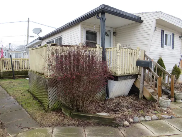 198 Springbank DR #5, London South, ON N6J 1G1