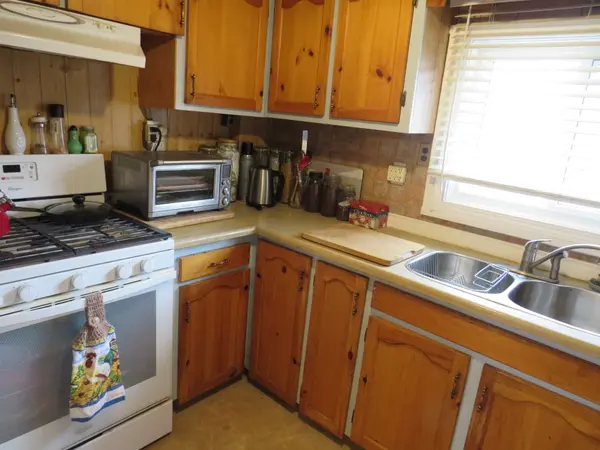 198 Springbank DR #5, London South, ON N6J 1G1