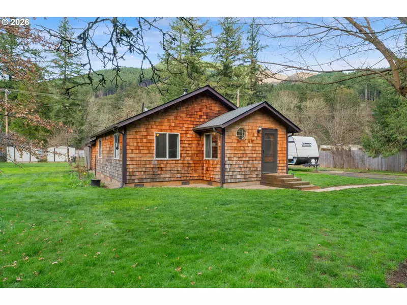 37727 ROW RIVER RD, Dorena, OR 97434