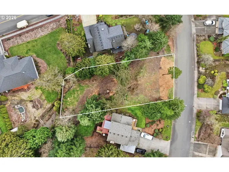 210 W St. James PL, Longview, WA 98632