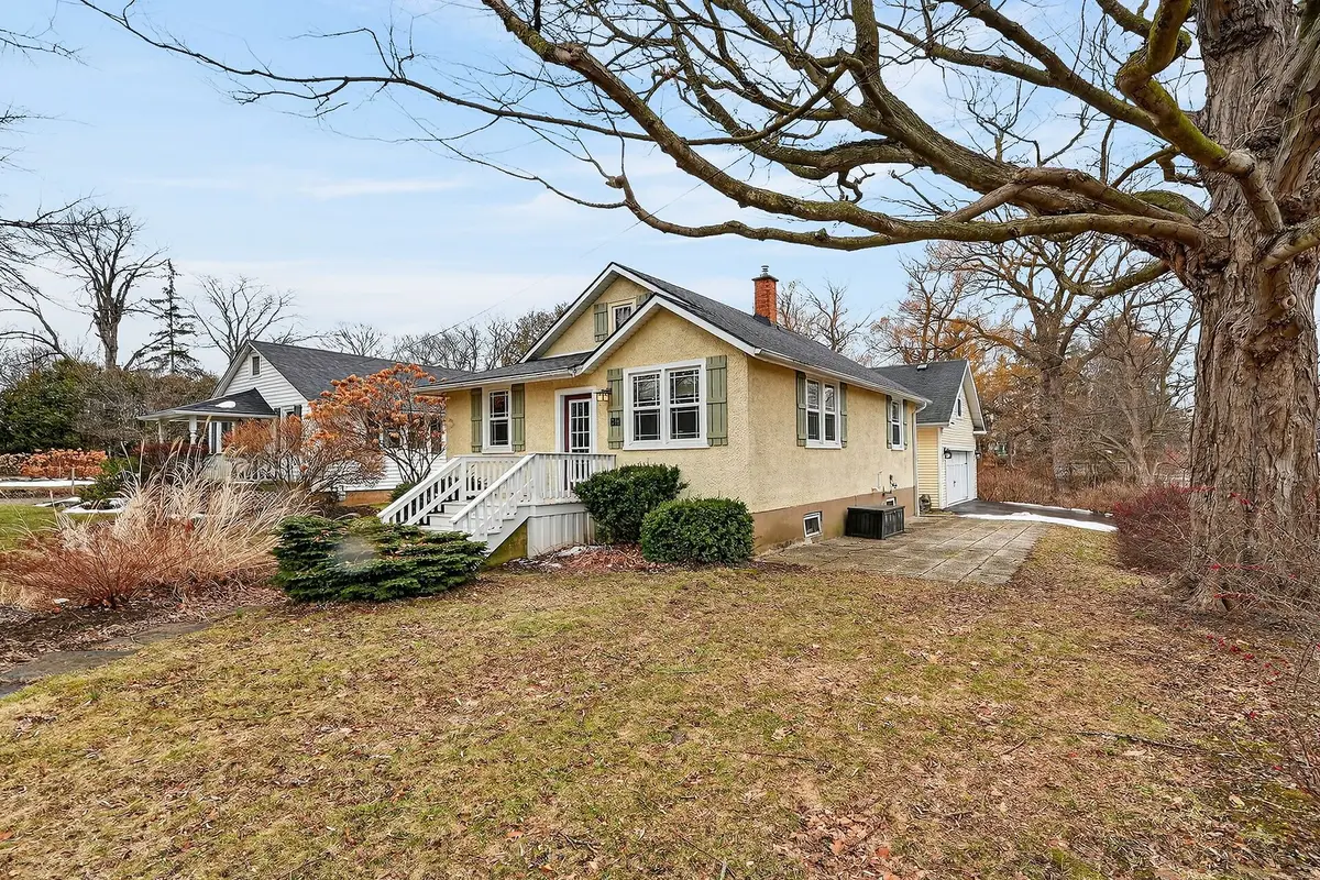 94 Centre ST, Niagara-on-the-lake, ON L0S 1J0