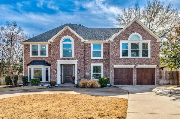 1901 N Port Court,  Grapevine,  TX 76051