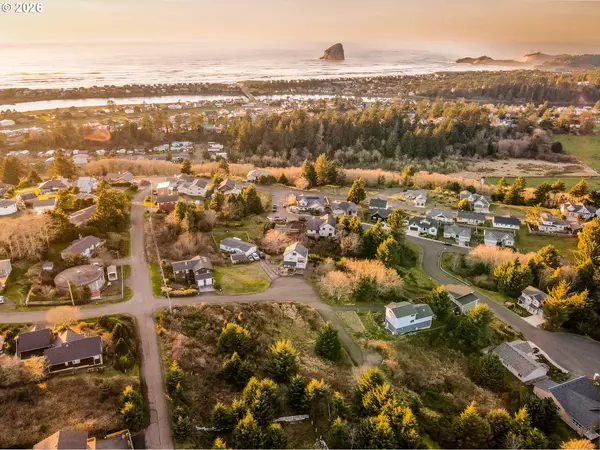 Pacific City, OR 97135,01404 River View DR