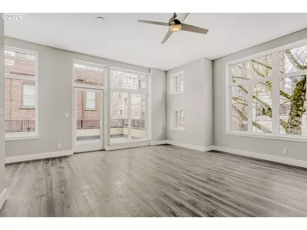 Portland, OR 97209,618 NW 12TH AVE #201