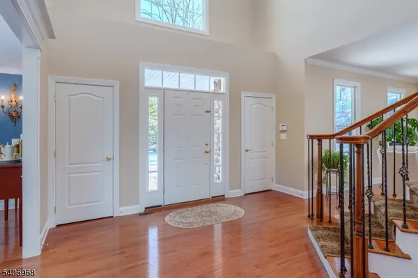 9 Andrew Ln, Kinnelon Boro, NJ 07405