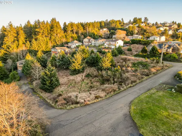 Valley View DR, Pacific City, OR 97135