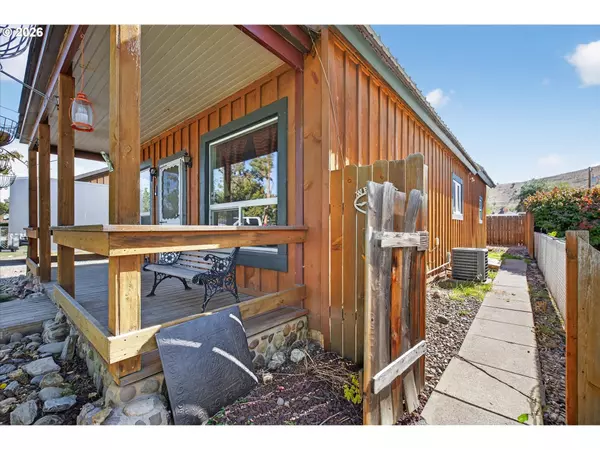 Baker City, OR 97814,2157 COLORADO AVE