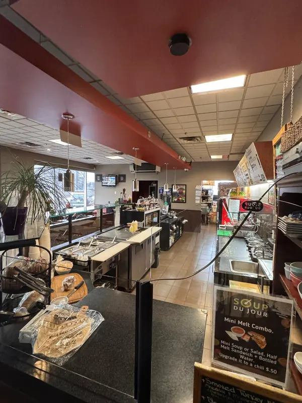 170 Mcewan DR #101, Caledon, ON L7E 4C8