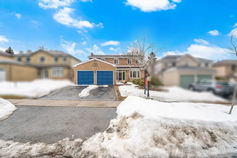 782 Aspen RD, Pickering, ON L1V 3S3