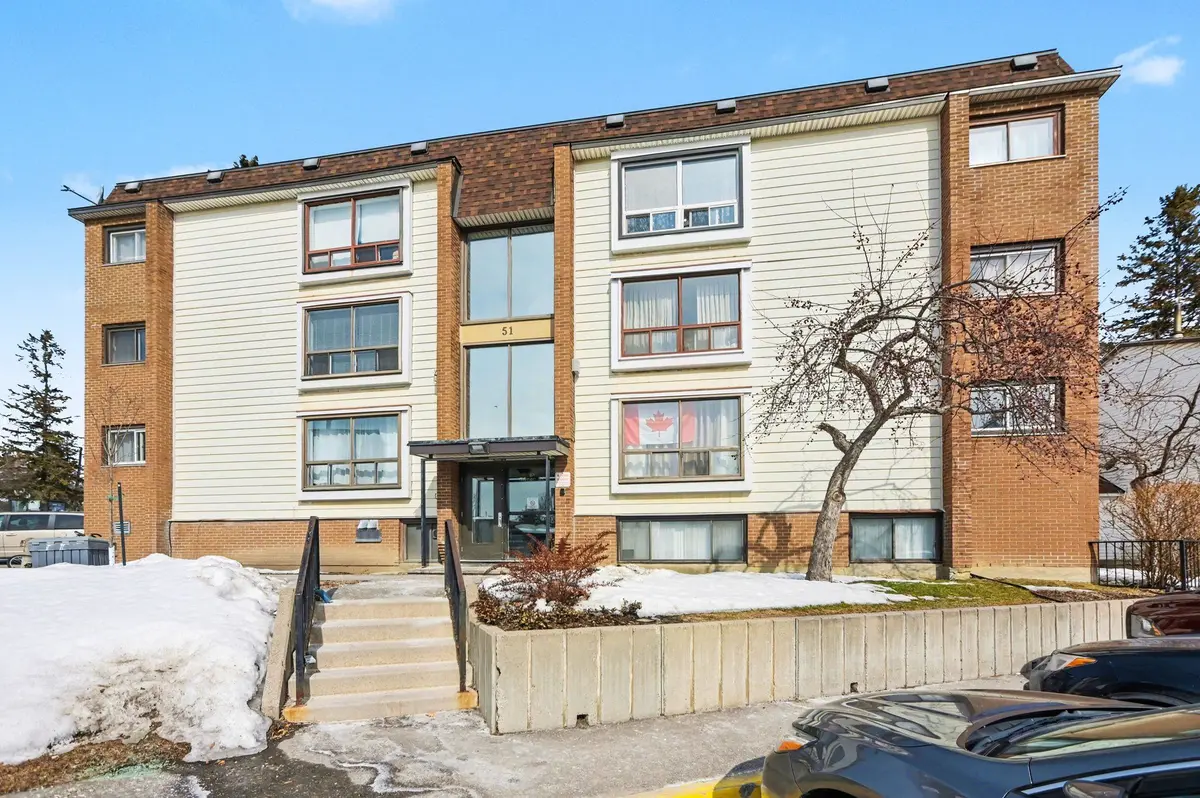 51 Sumac ST #8, Beacon Hill North - South And Area, ON K1J 7T7