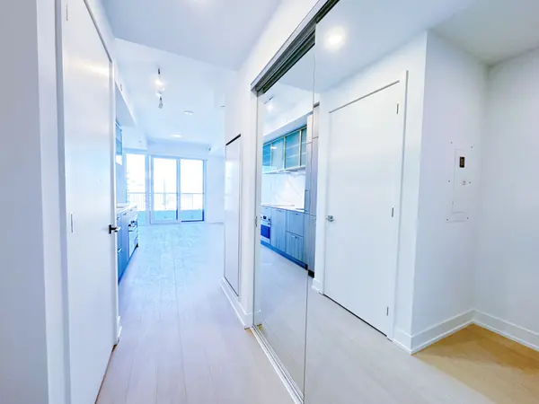 36 Olive AVE #2005, Toronto C14, ON M2N 0M4