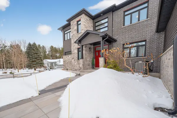 7801 5th Line, Essa, ON L3W 0S7