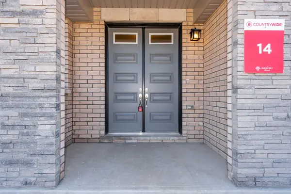 12 Wild Ginger LN, Springwater, ON L9X 2E4