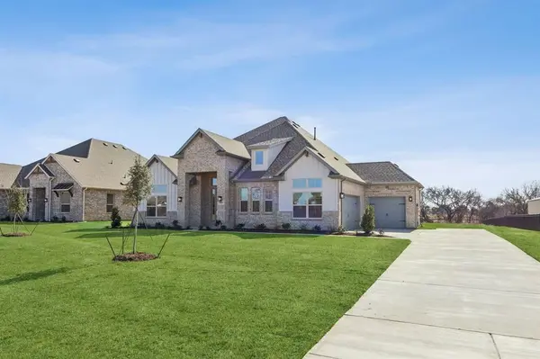 7004 Valley View Drive, Joshua, TX 76058