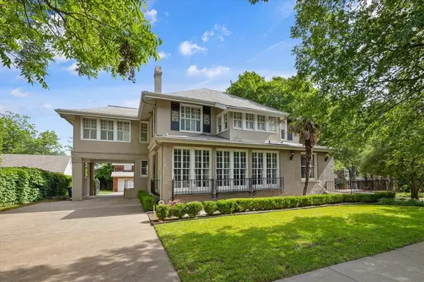 Fort Worth, TX 76107,4720 Collinwood Avenue