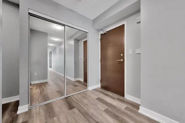 21 Iceboat TER #530, Toronto C01, ON M5V 4A9