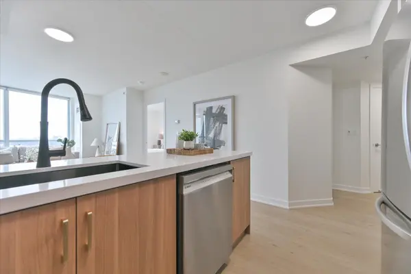 5740 Yonge ST #1902, Toronto C07, ON M2M 0B1