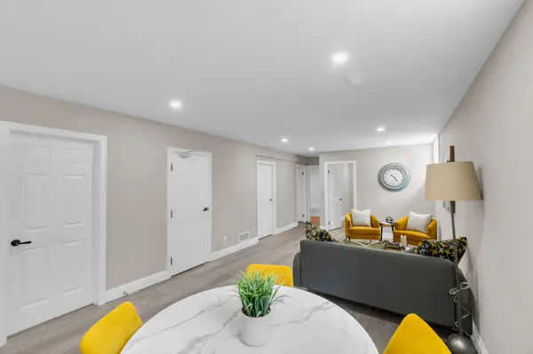 21 Little Lake DR #1, Barrie, ON L4M 7B9