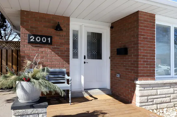 2001 Silverberry CRES, Mississauga, ON L5J 1C8