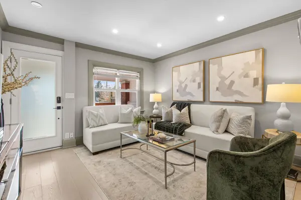 18 Page AVE, Toronto W02, ON M6S 2P5