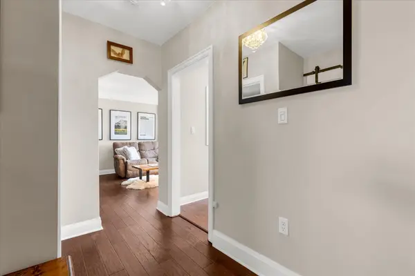 2 Stroud RD #5, Hamilton, ON L8S 1Z6