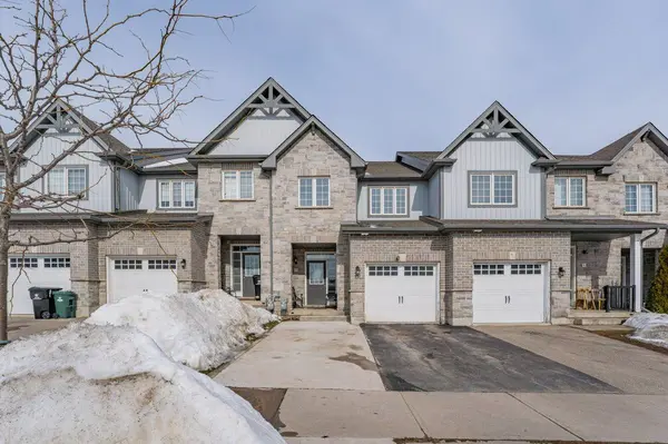 8 Renfrew ST, Kitchener, ON N2R 0G6