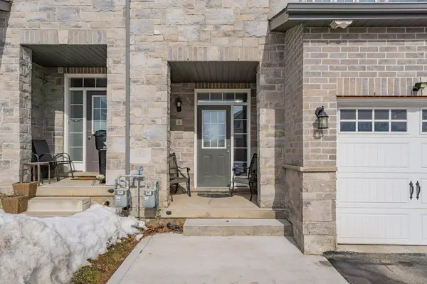 8 Renfrew ST, Kitchener, ON N2R 0G6