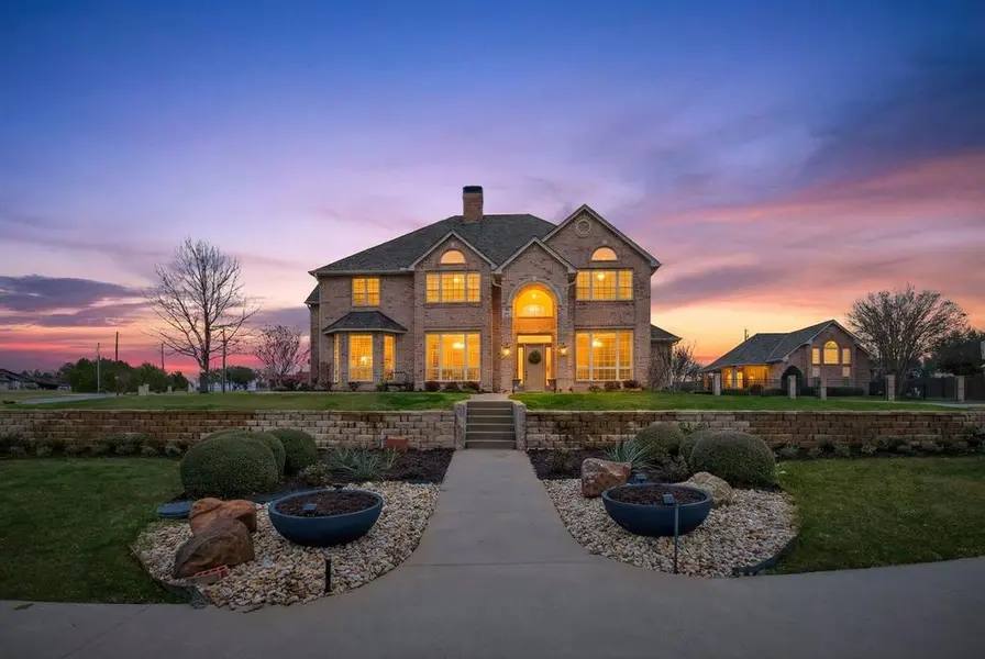 2101 Lakeshore Drive, Cleburne, TX 76033