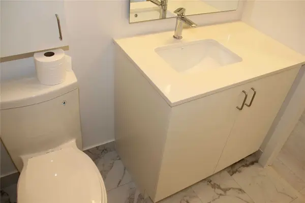 2799 Kingston RD #324, Toronto E08, ON M1M 1N1