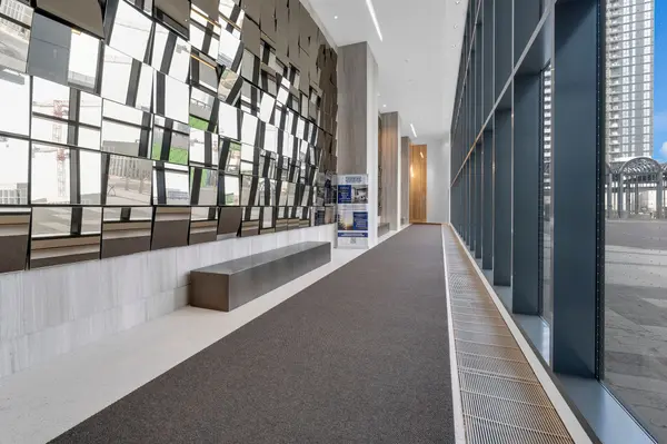 225 Commerce ST #1815, Vaughan, ON L4K 0P9