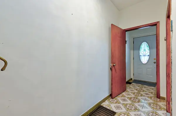 1195 Dovercourt RD, Toronto W02, ON M6H 2Y1