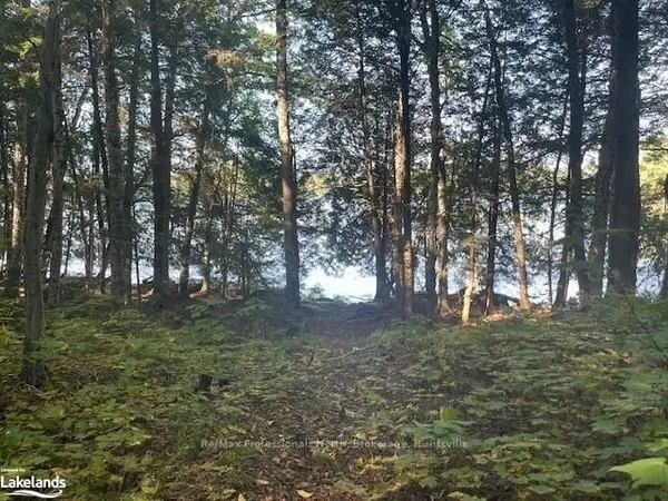 4 STONE GATE LN, Bracebridge, ON P1L 1X3
