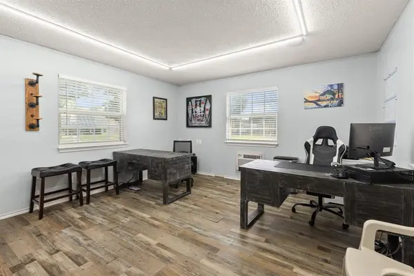 9530 W Fm 515, Alba, TX 75410