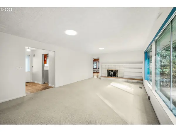 375 FIR KNOLL LN, Salem, OR 97317