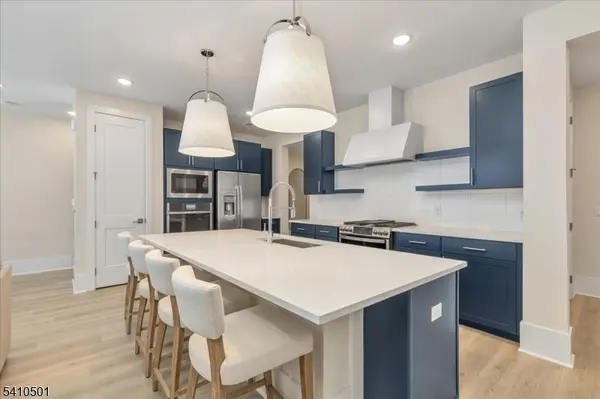 165 Jasmine Dr #613, Warren Twp., NJ 07059