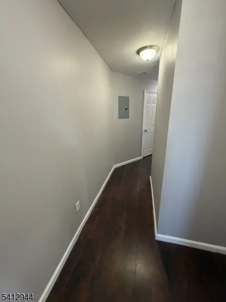 31 Cambridge St, East Orange City, NJ 07018