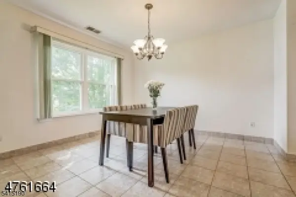 6 Jennifer Dr #6, East Hanover Twp., NJ 07936