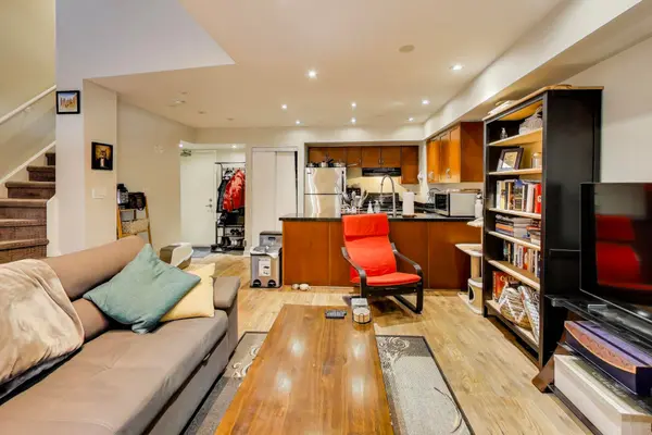 21 Earl ST #115, Toronto C08, ON M4Y 1M4