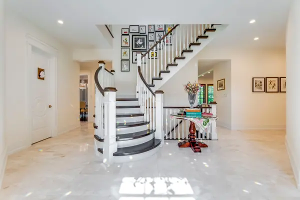 215 Dock RD, Barrie, ON L4N 7S9