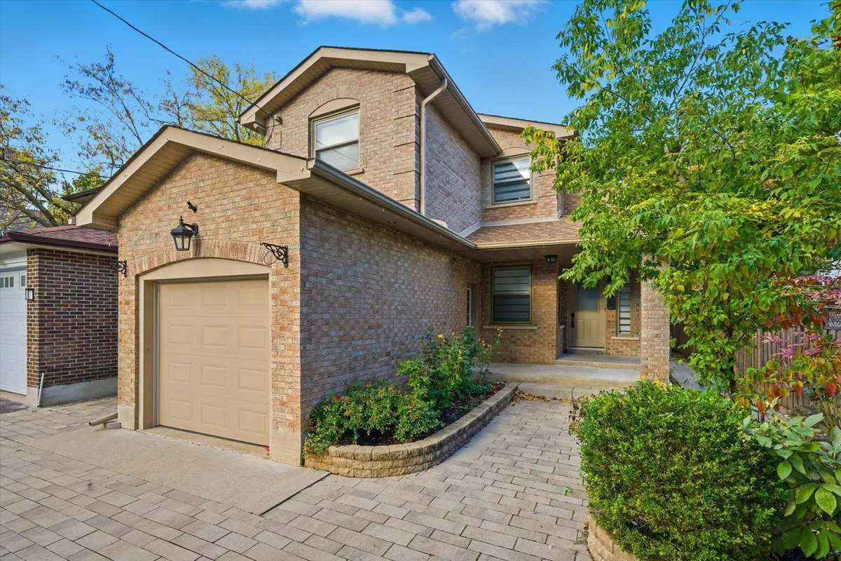 18 Mill ST S, Brampton, ON L6Y 1S5