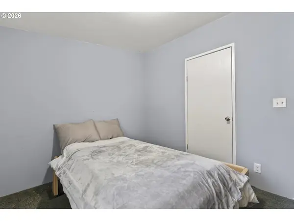 32700 SE LEEWOOD LN, Boring, OR 97009