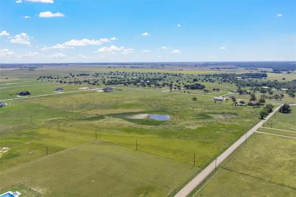 1370 Shiloh Church Road, Crawford, TX 76638